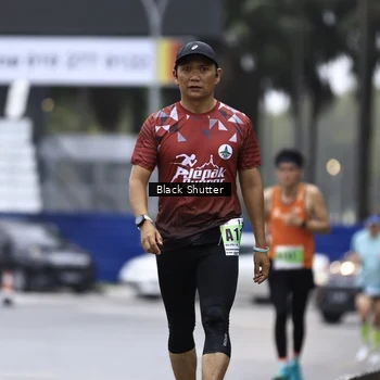 Runner Photo 8875979