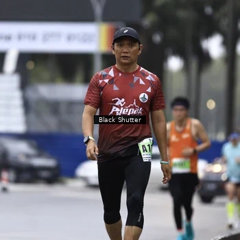 Runner Photo 8875981