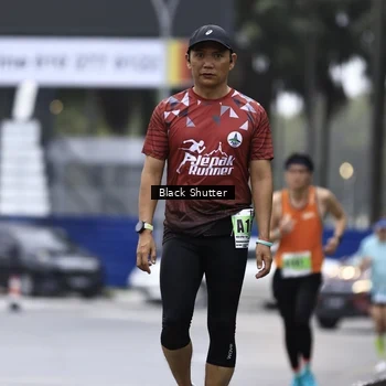 Runner Photo 8876000