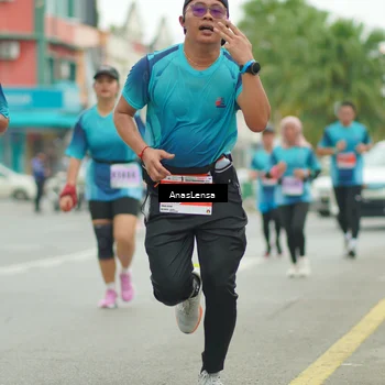 Runner Photo 8876112