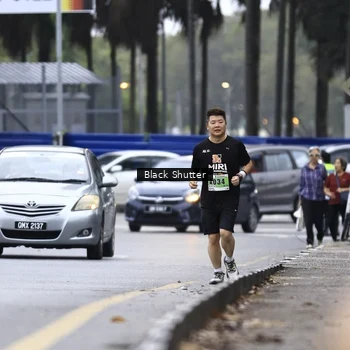 Runner Photo 8876273