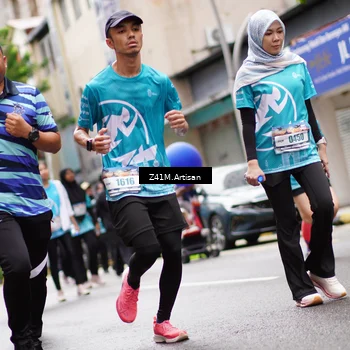 Runner Photo 8876572