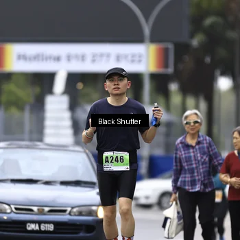 Runner Photo 8876719