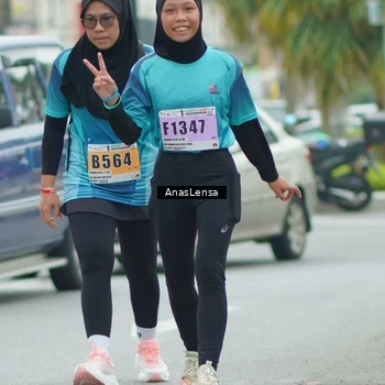Runner Photo 8877010