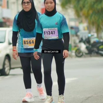 Runner Photo 8877023