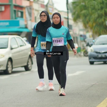 Runner Photo 8877034