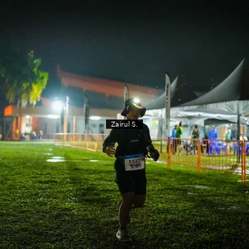 Runner Photo 8877045