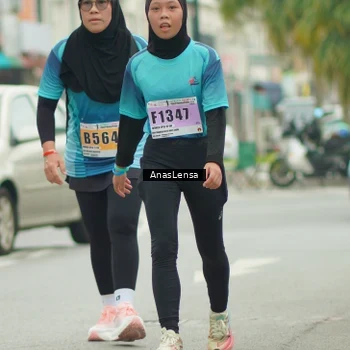 Runner Photo 8877046