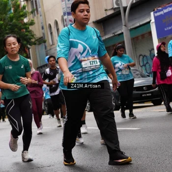 Runner Photo 8877049