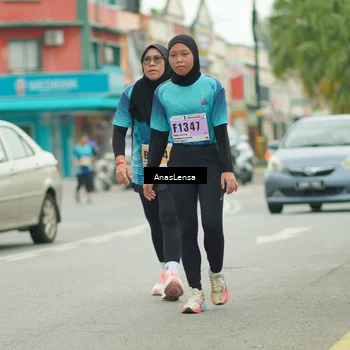 Runner Photo 8877298