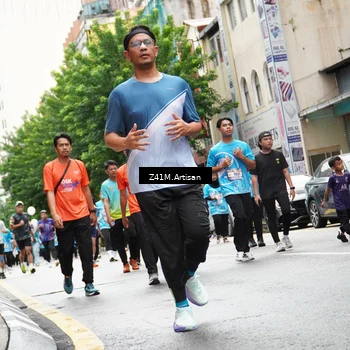 Runner Photo 8877543