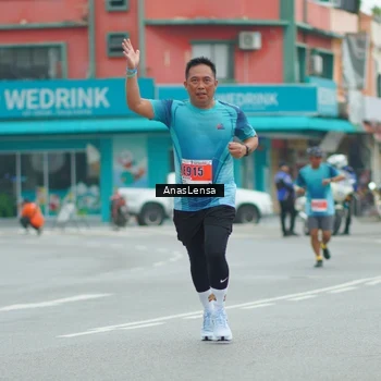 Runner Photo 8877852