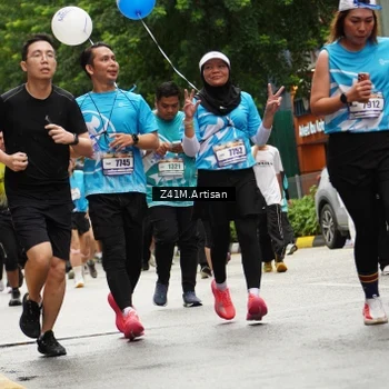 Runner Photo 8877858