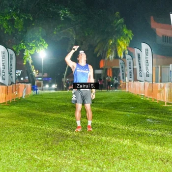 Runner Photo 8877951