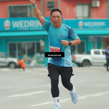Runner Photo 8878053