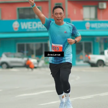 Runner Photo 8878055