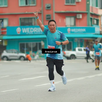 Runner Photo 8878068