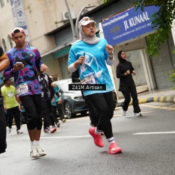 Runner Photo 8878549