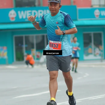 Runner Photo 8878569