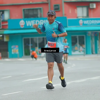 Runner Photo 8878576