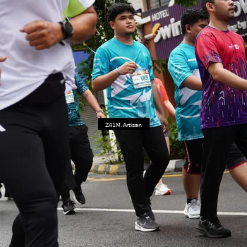 Runner Photo 8879346