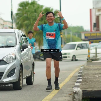 Runner Photo 8879492