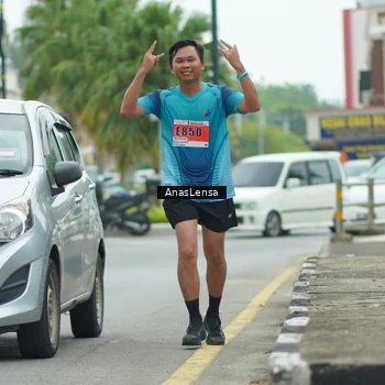 Runner Photo 8879494