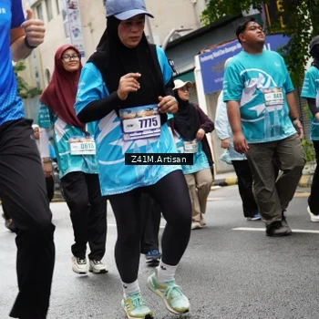 Runner Photo 8879498