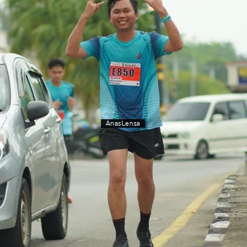 Runner Photo 8879505