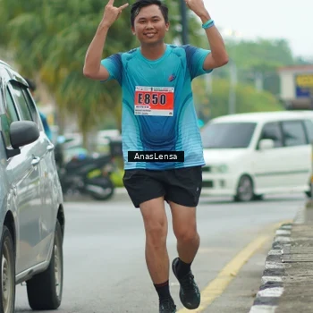 Runner Photo 8879510