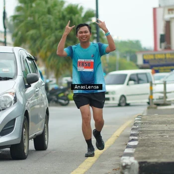 Runner Photo 8879523