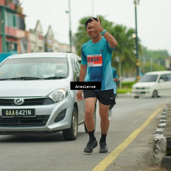 Runner Photo 8879773