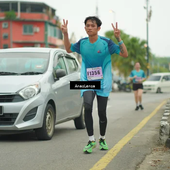 Runner Photo 8880118
