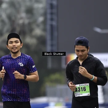 Runner Photo 8880366