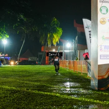 Runner Photo 8880373