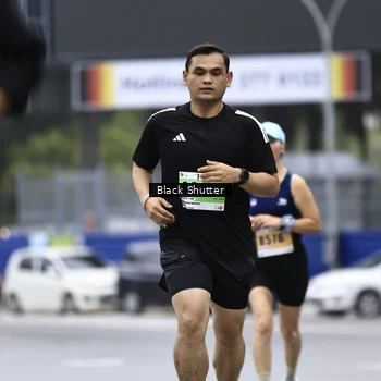 Runner Photo 8880389