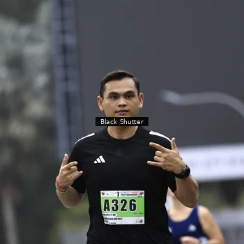 Runner Photo 8880405