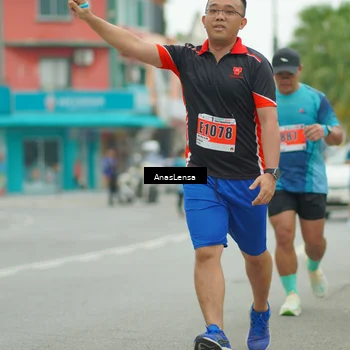 Runner Photo 8881023