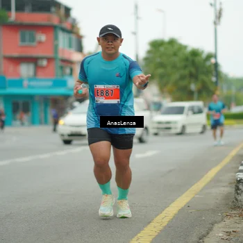 Runner Photo 8881214