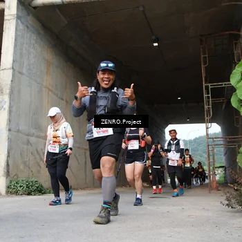 Runner Photo 8882001