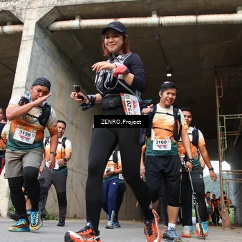 Runner Photo 8882017