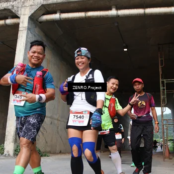 Runner Photo 8882022