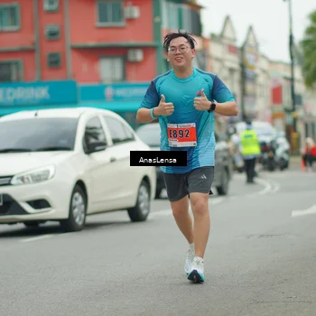 Runner Photo 8882076