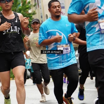 Runner Photo 8882079