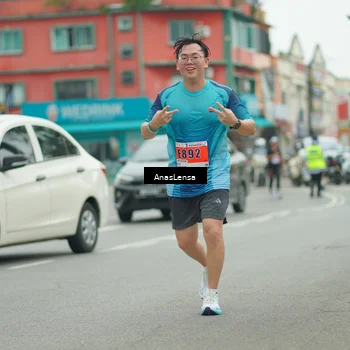 Runner Photo 8882081