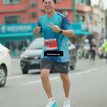Runner Photo 8882100