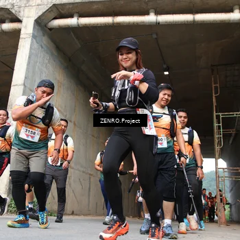 Runner Photo 8882109