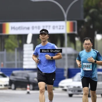 Runner Photo 8882122