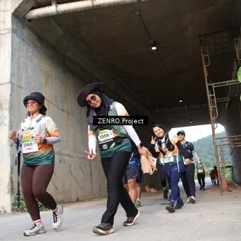 Runner Photo 8882158