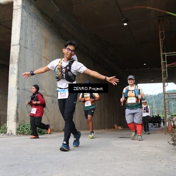 Runner Photo 8882395